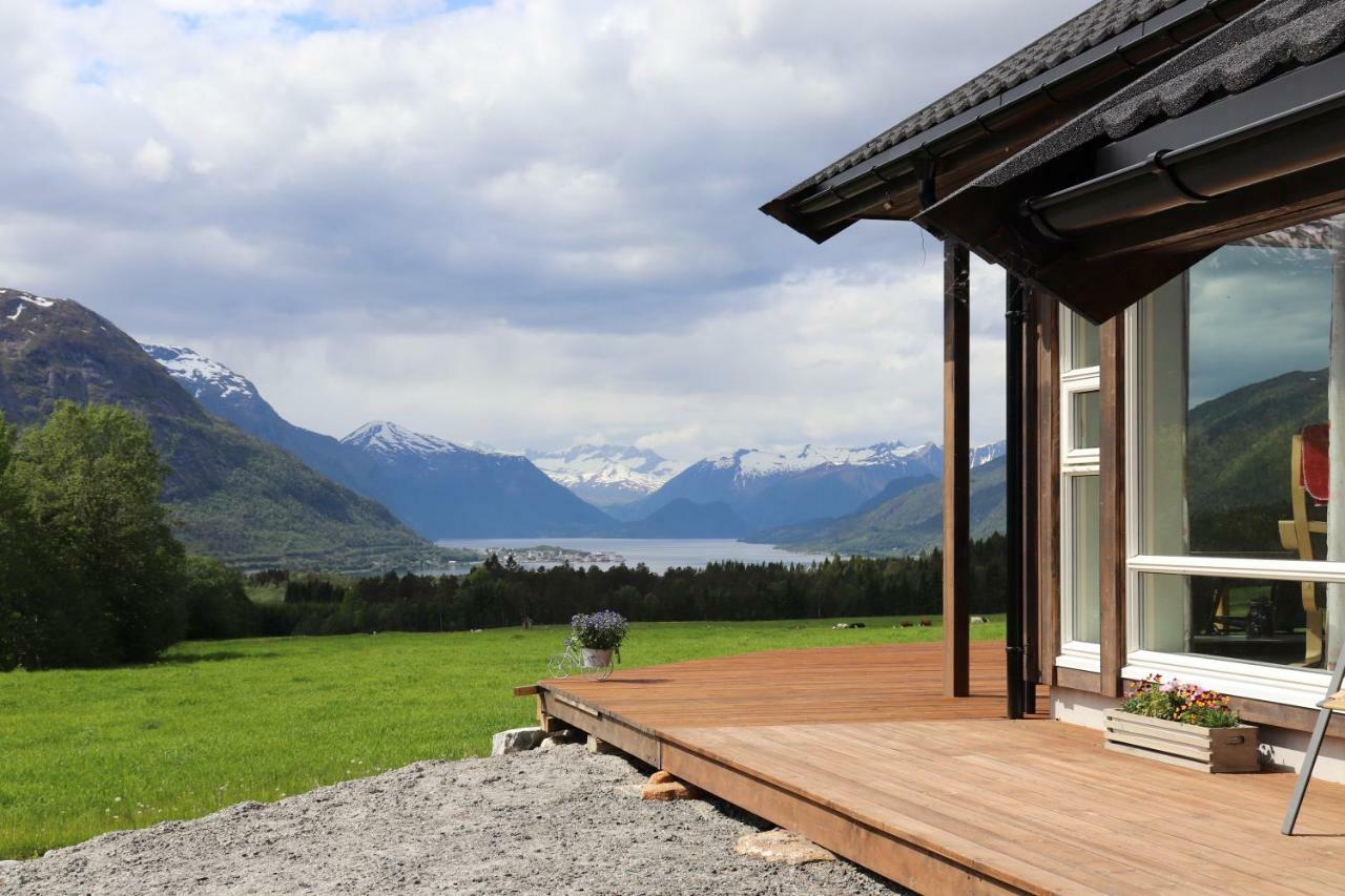 Isfjorden Heinali Hyttaヴィラ エクステリア 写真