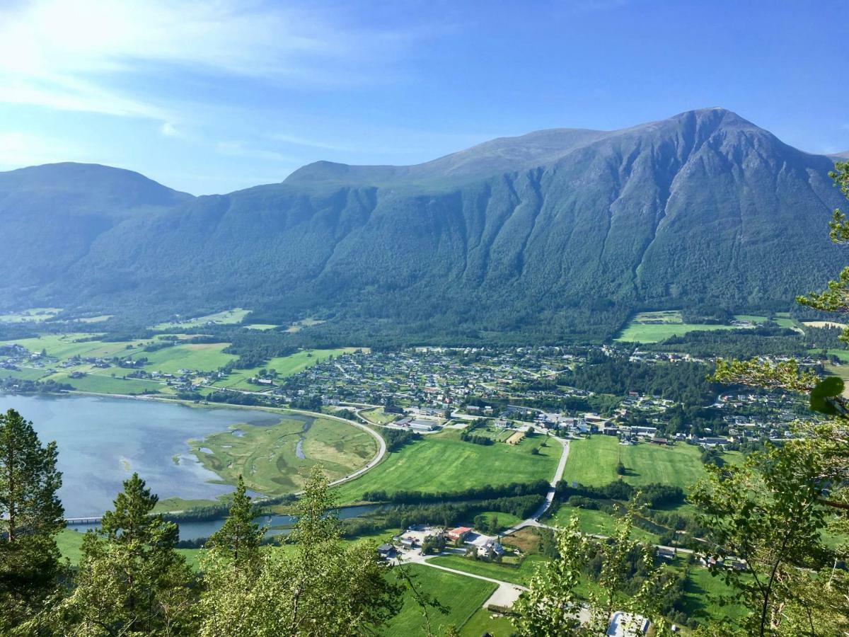 Isfjorden Heinali Hyttaヴィラ エクステリア 写真